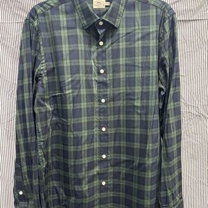Faherty Green and Navy Plaid Button Down Shirt men’s size M